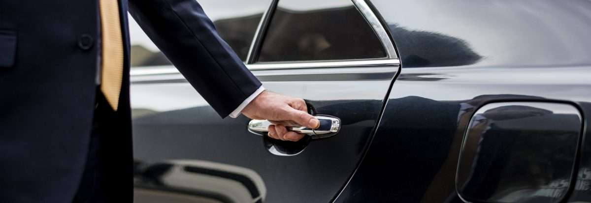 vip-door-to-door-transfer-service - Contact Robs Transfers - Byron to Gold Coast